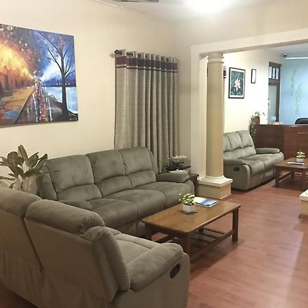 Skai Lodge Мале Екстер'єр фото